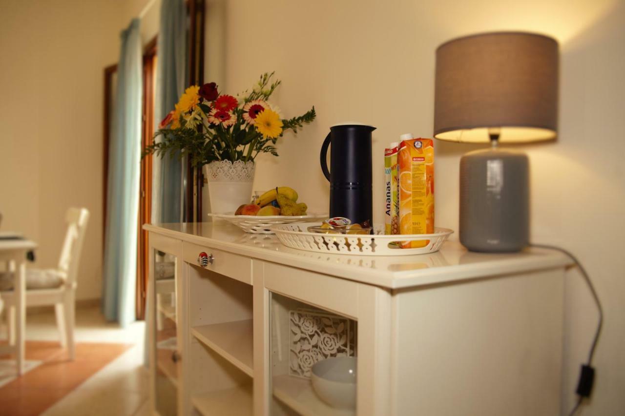 Bnb Donnalaura คารินิ ภายนอก รูปภาพ